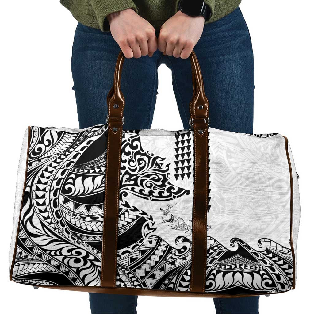 Hawaiian Tribal Manta Ray Travel Bag Kakau Tattoo and Polynesian Art Motif Pattern
