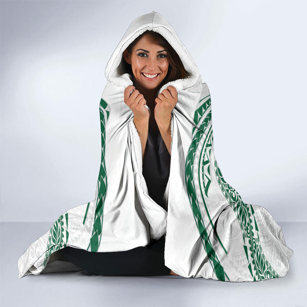 Hawaii Rainbow Warriors Hooded Blanket Polynesian Motif White Color