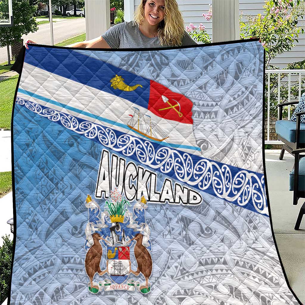 New Zealand Auckland Quilt Auckland's Flag and Coat of Arms - Koru Art Maori Pattern LT03 Light Blue - Polynesian Pride