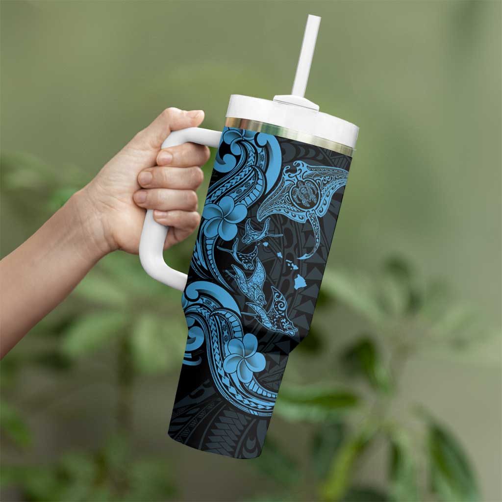 Hawaiian Manta Rays Tumbler With Handle Tribal Hibiscus Polynesian Tattoos Blue Color - Polynesian Pride