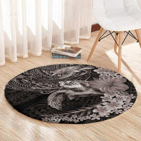 Hawaiian Plumeria and Hibiscus with Turtles Round Carpet Polynesian Art Grayscale - Polynesian Pride
