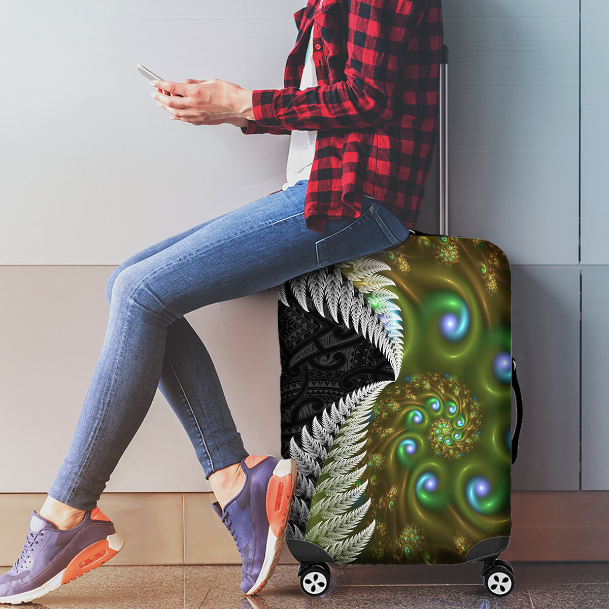 New Zealand Luggage Cover Koru Abstract Art and Silver Fern Maori Pattern