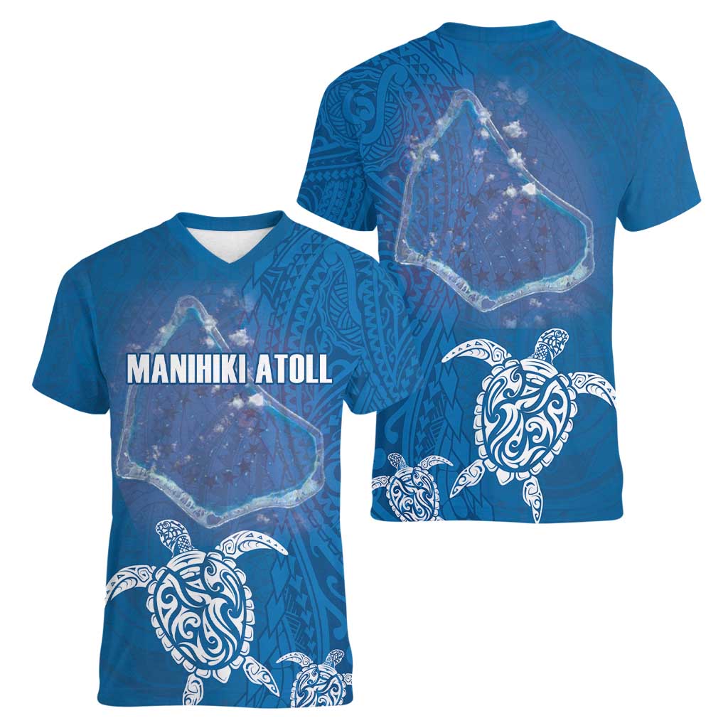 Cook Islands Manihiki Atoll Women V-Neck T-Shirt Maori Turtle and Polynesian Pattern