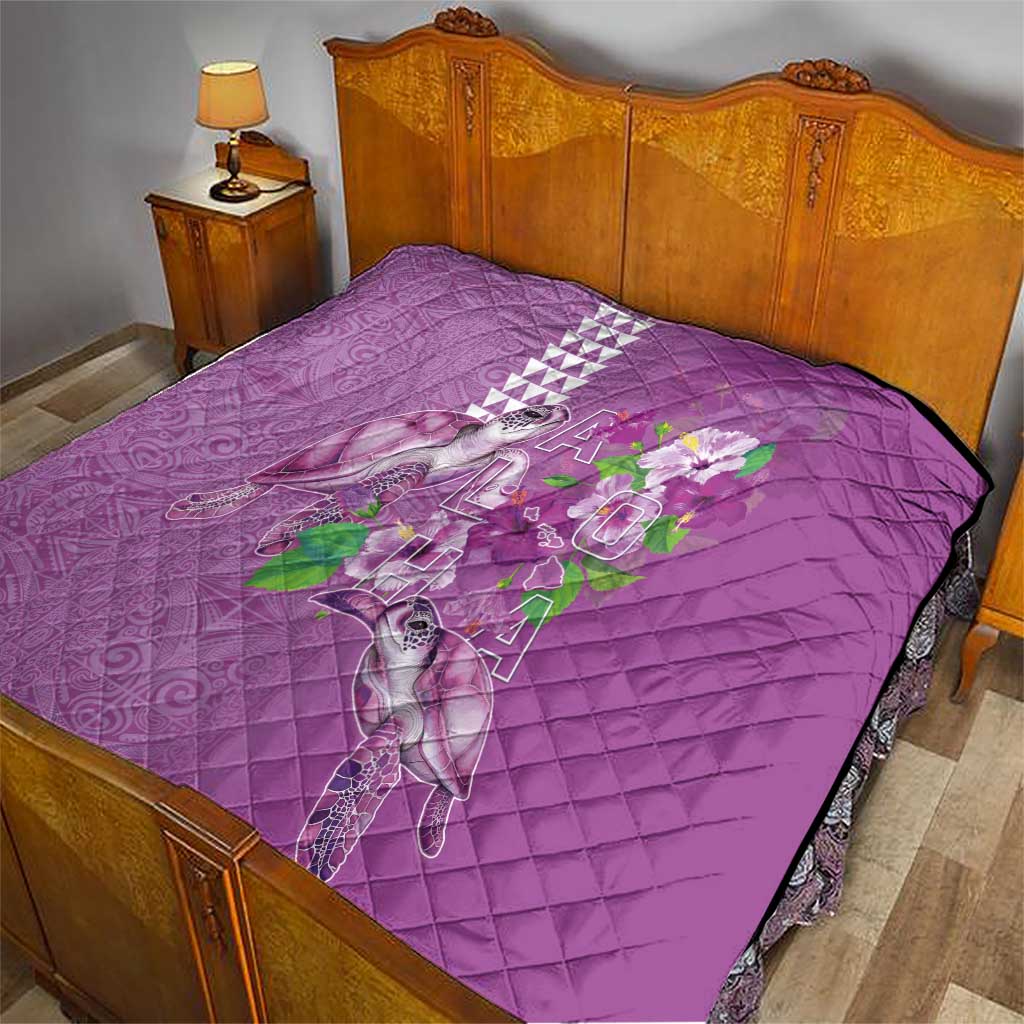 Hawaii Aloha Turtle Hibiscus and Leaves Quilt with Polynesian and Kakau Tattoos Lilac Color - Polynesian Pride