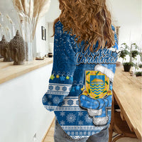 Tuvalu Christmas Women Casual Shirt Snowman Hugs Tuvalu Coat of Arms Maori Pattern Blue Style LT03 - Polynesian Pride