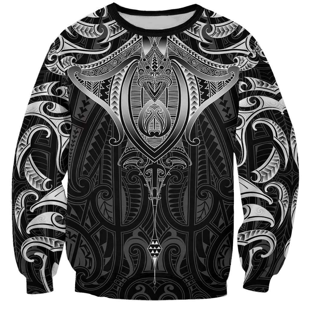 New Zealand Aotearoa Sweatshirt Maori Manta Ray Moko Black LT05 Unisex Black - Polynesian Pride