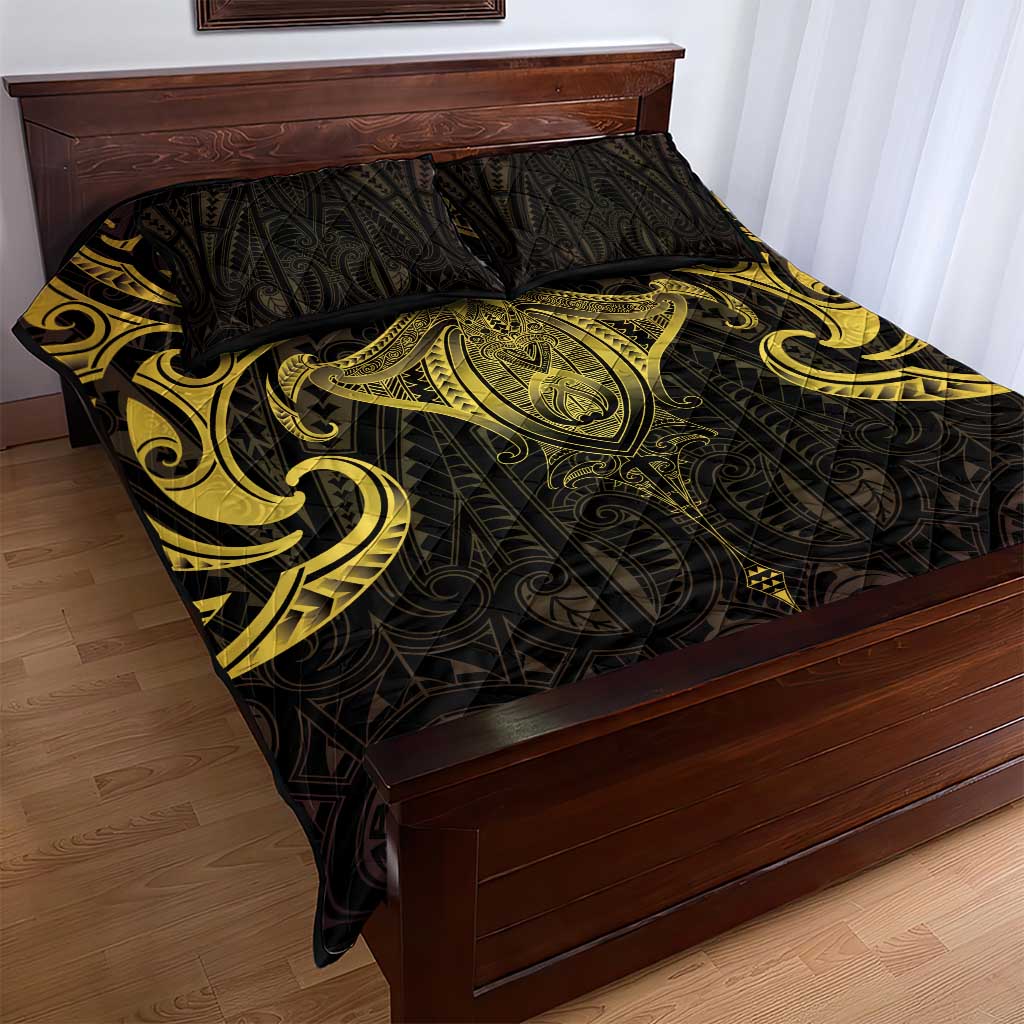 New Zealand Aotearoa Quilt Bed Set Maori Manta Ray Moko Gold - Polynesian Pride