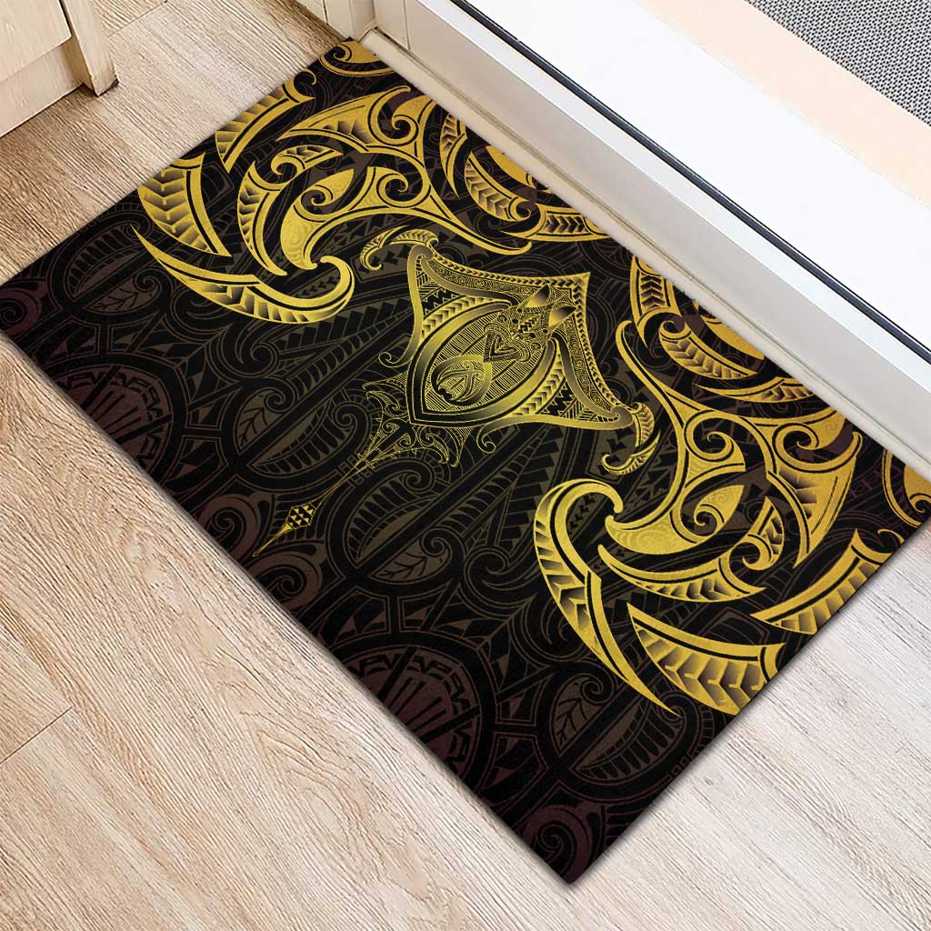 New Zealand Aotearoa Rubber Doormat Maori Manta Ray Moko Gold - Polynesian Pride