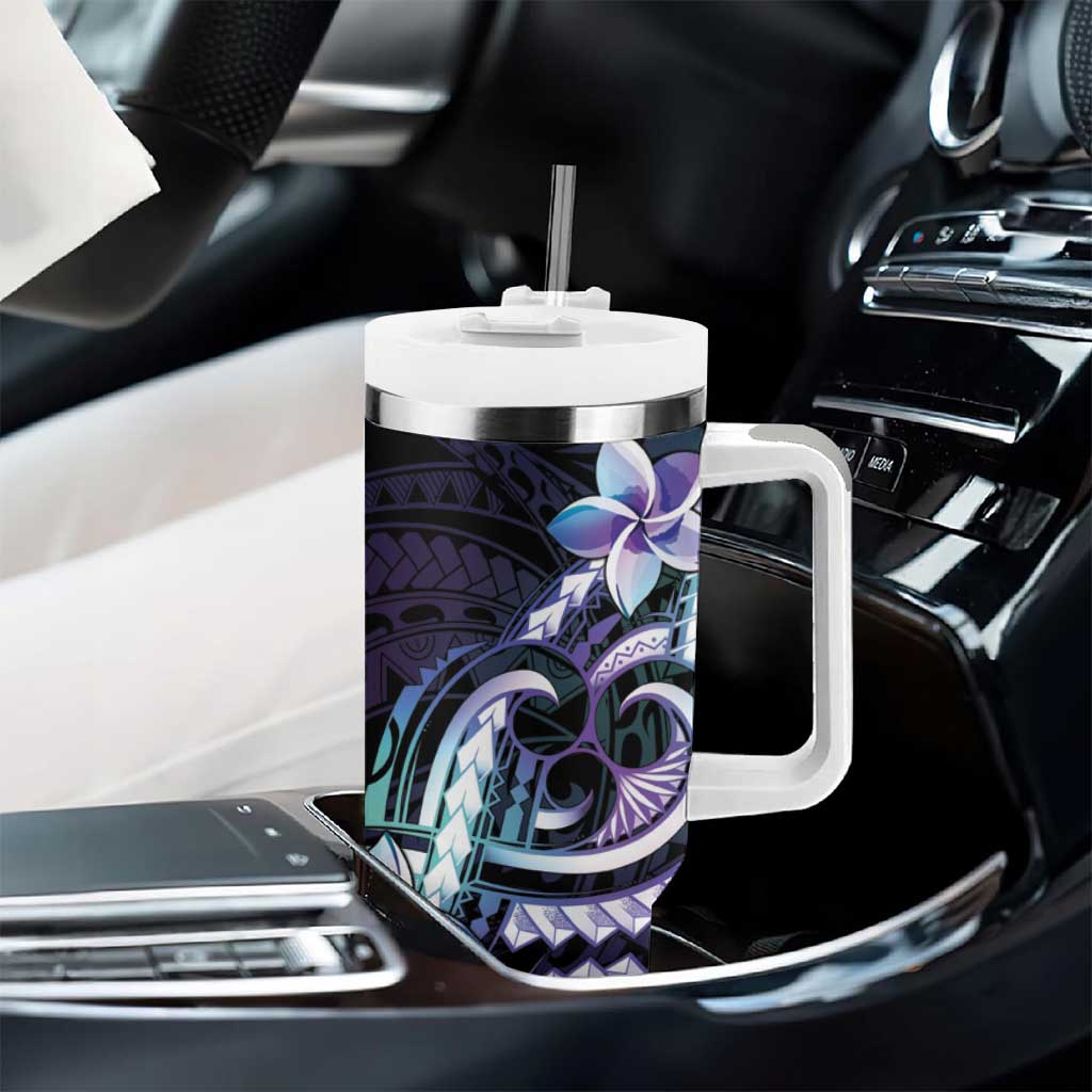 Polynesian Art Tattoo Tumbler With Handle Plumeria Flowers Turquoise Gradient