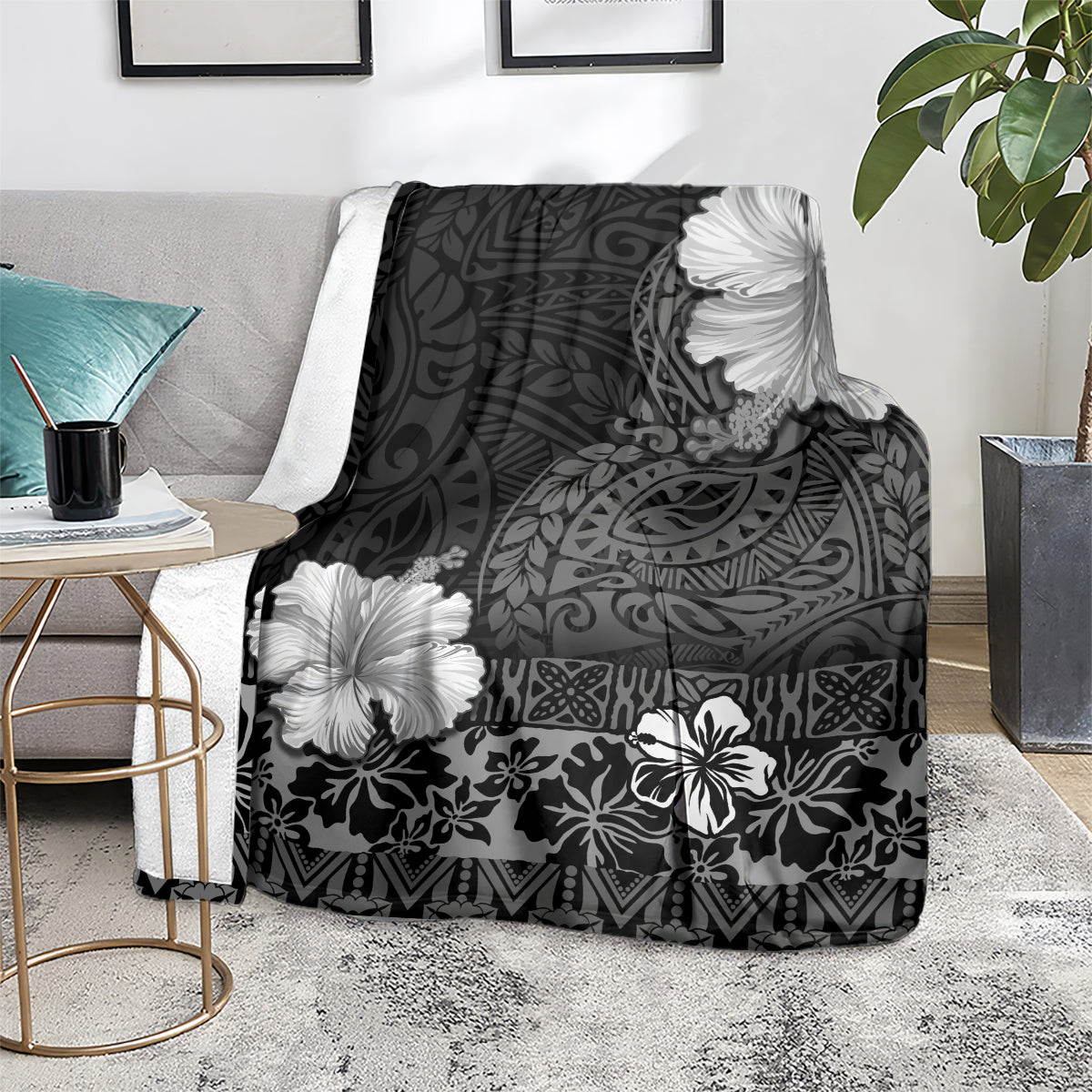 Hawaii Hibiscus With Black Polynesian Pattern Blanket