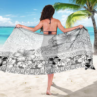 Hawaii Hibiscus With White Polynesian Pattern Sarong