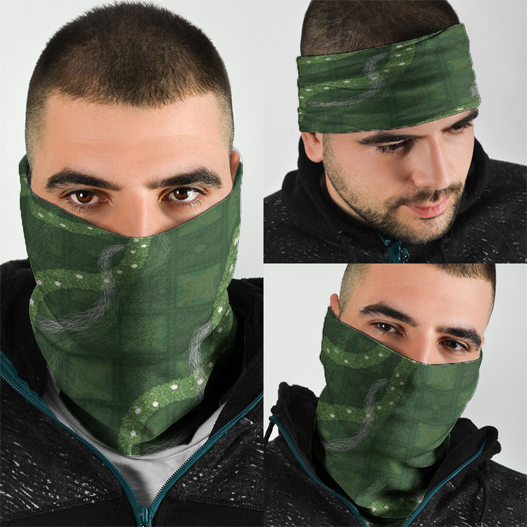 Hawaiian Quilt Neck Gaiter Pele Hair Hinahina Lei Green Version