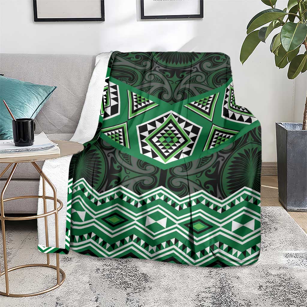 New Zealand Aotearoa Blanket Green Taniko Art Maori Pattern