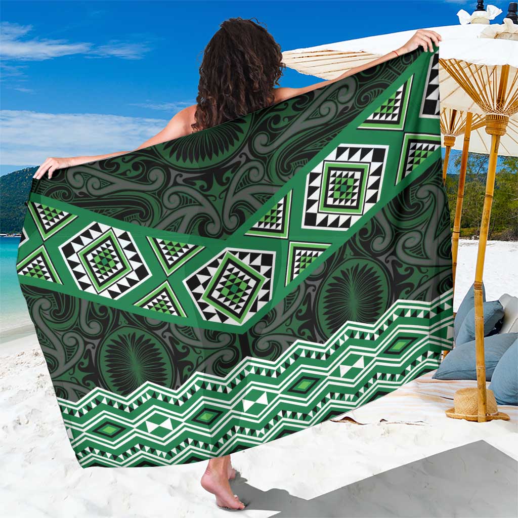 New Zealand Aotearoa Sarong Green Taniko Art Maori Pattern LT05 One Size 44 x 66 inches Green - Polynesian Pride