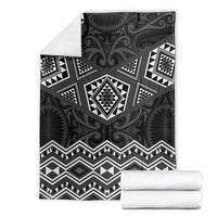 New Zealand Aotearoa Blanket Black Taniko Art Maori Pattern