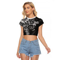 Polynesian Pattern With Plumeria Flowers Raglan Cropped T Shirt Black