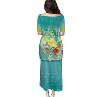 Hawaii Honu Family Matching Puletasi and Hawaiian Shirt Tropical Flowers Turquoise Gradient