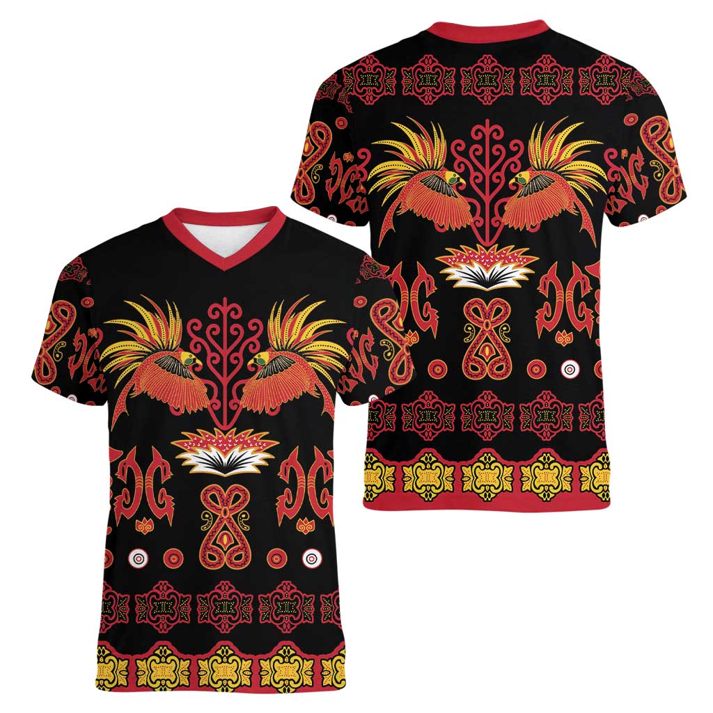 Papua Batik Motif Women V-Neck T-Shirt Papua Spirit Black Version - Polynesian Pride
