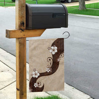 Polynesia Hibiscus Garden Flag Cameo Curve Motif - Polynesian Pride