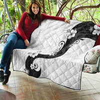 Polynesia Hibiscus Quilt White Curve Motif - Polynesian Pride