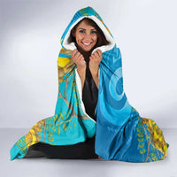New Zealand Kokako Bird Hooded Blanket Maori Koru With Kowhai Flowers - Polynesian Pride
