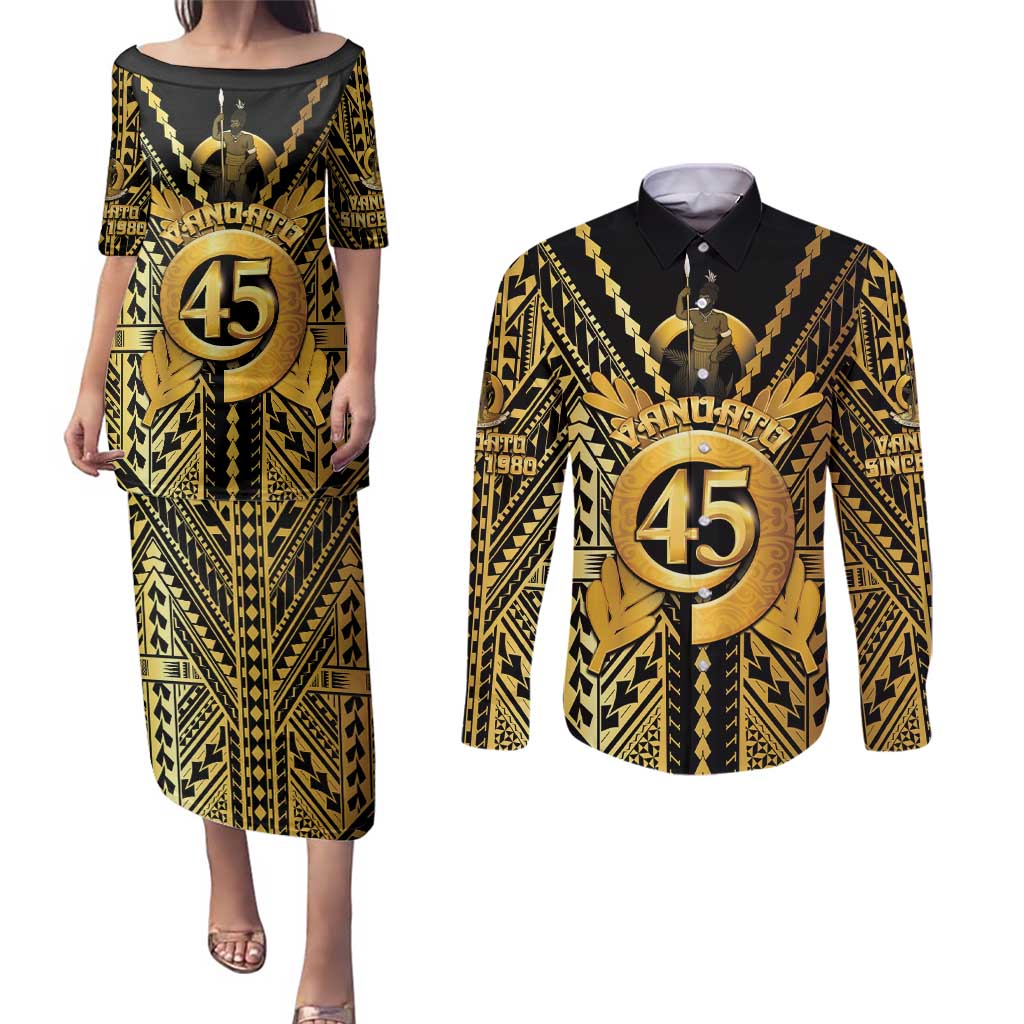 Vanuatu 45th Anniversary Of Independence Couples Matching Puletasi and Long Sleeve Button Shirt Gold Style - Polynesian Pride