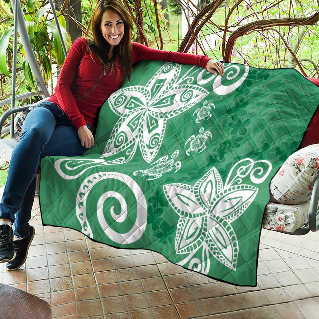 Polynesia Quilt Green Tribal Turtle Floral Pattern