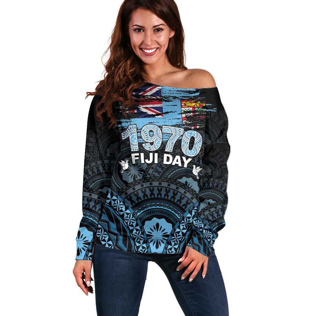 Personalised Happy Fiji Day 1970 Off Shoulder Sweater Flag Grunge Style LT05 Women Black - Polynesian Pride