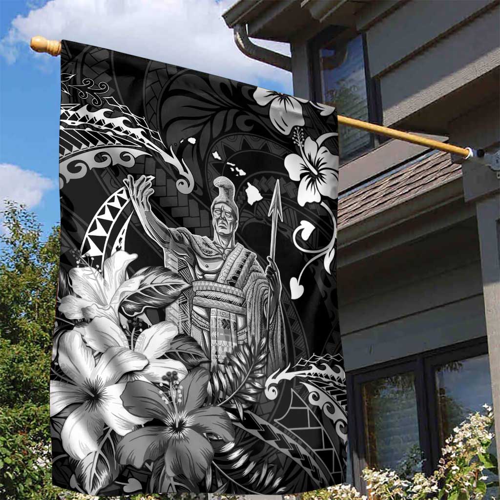 Hawaii King Kamehameha Day Garden Flag Polynesian Pattern Mix Hibiscus Black