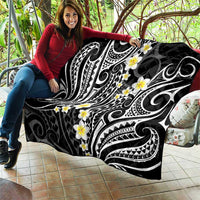 Plumeria With Black Polynesian Tattoo Pattern Quilt