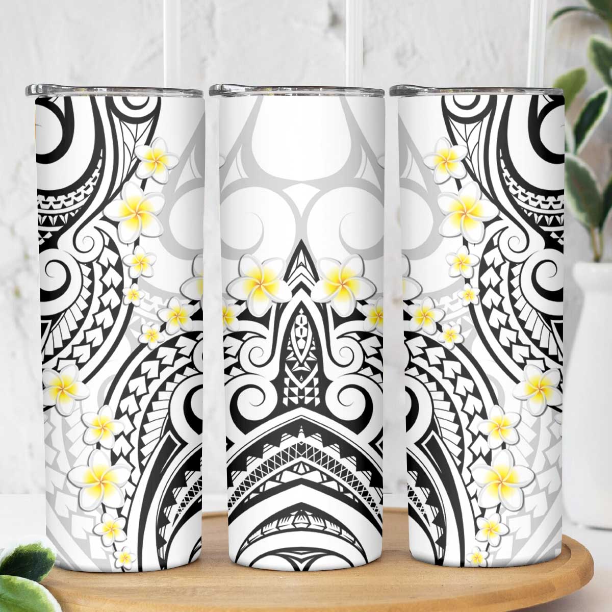 Plumeria With White Polynesian Tattoo Pattern Skinny Tumbler