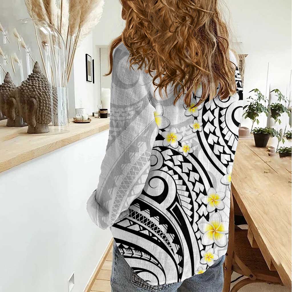 Plumeria With White Polynesian Tattoo Pattern Women Casual Shirt