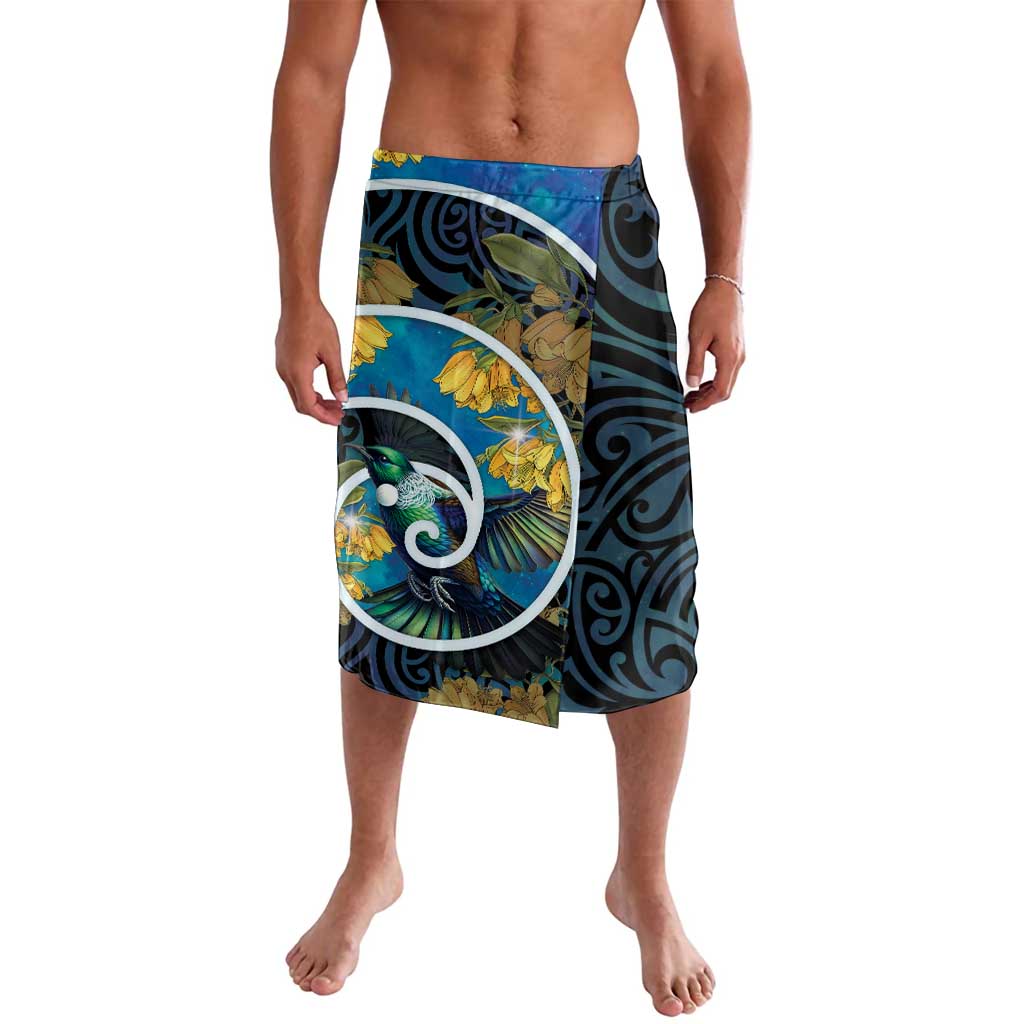 New Zealand Tui Bird Lavalava Maori Koru With Kowhai Flowers