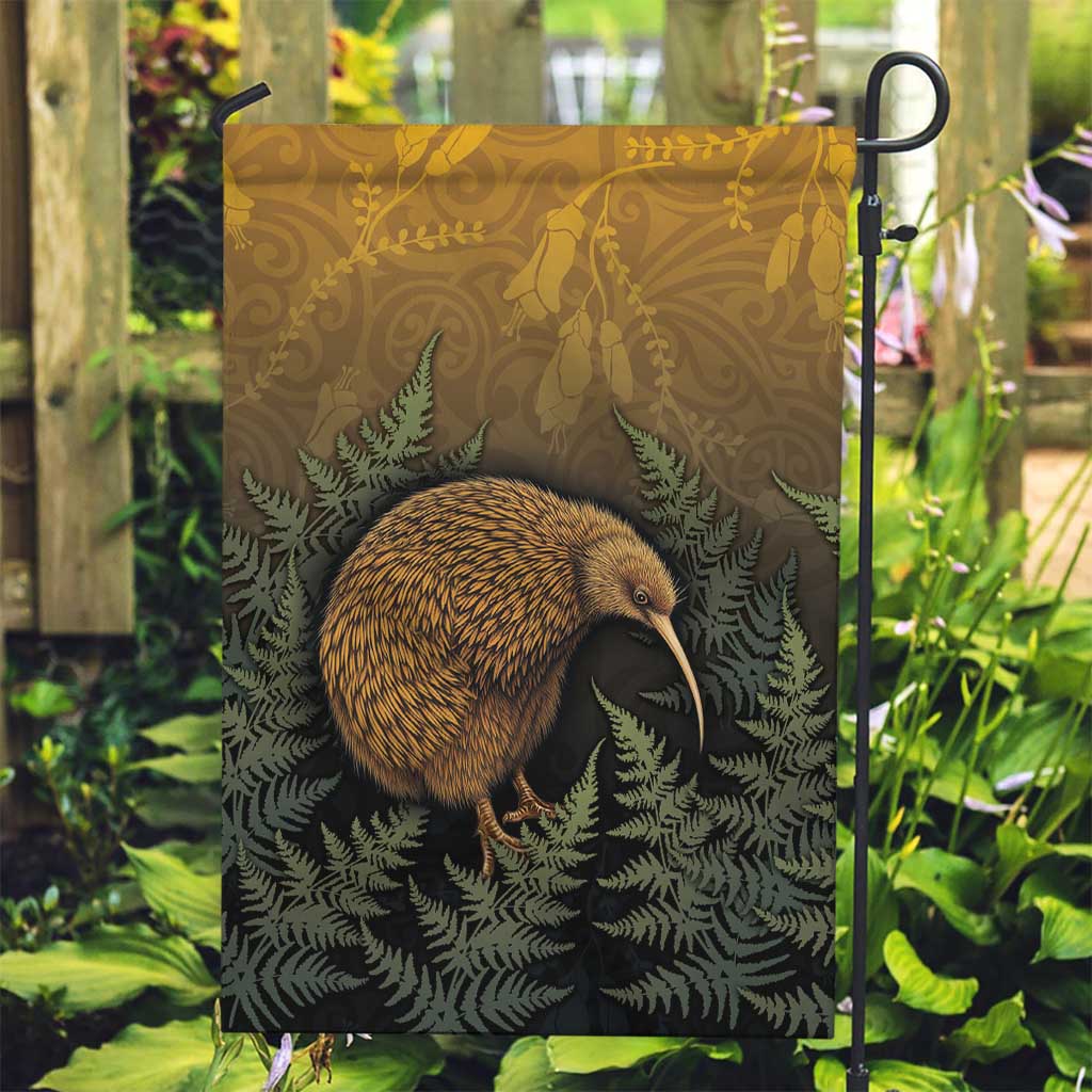 New Zealand Kiwi Bird Garden Flag Silver Fern Mix Maori Pattern