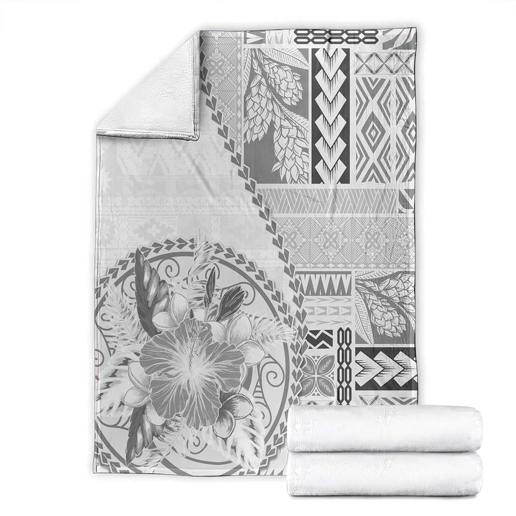 Samoa Siapo Elegant Blanket Hibiscus White Motifs - Polynesian Pride