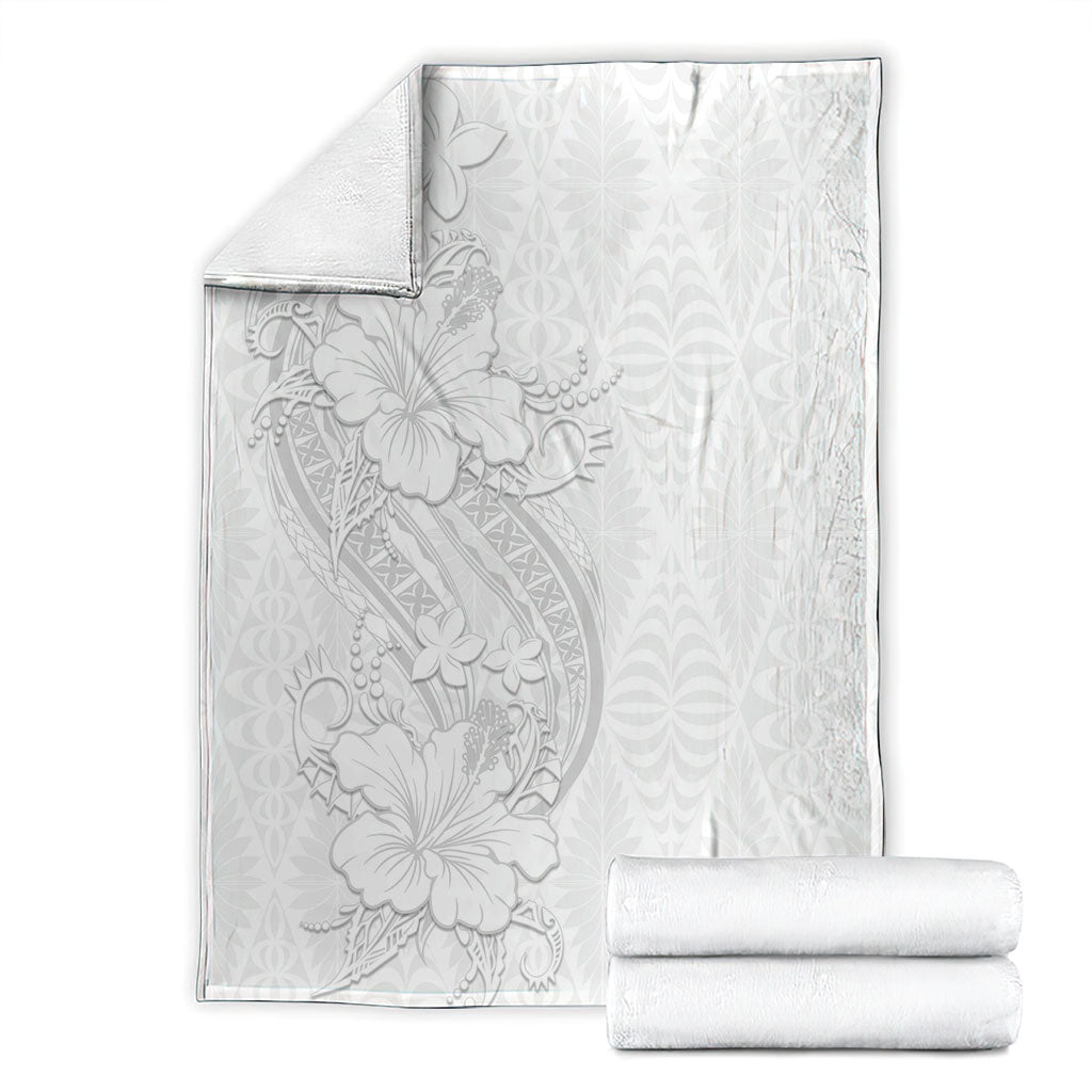 Tokelau White Sunday Blanket Elegant Hibiscus Polynesian Tribal Pattern