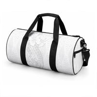 Tokelau White Sunday Duffle Bag Elegant Hibiscus Polynesian Tribal Pattern