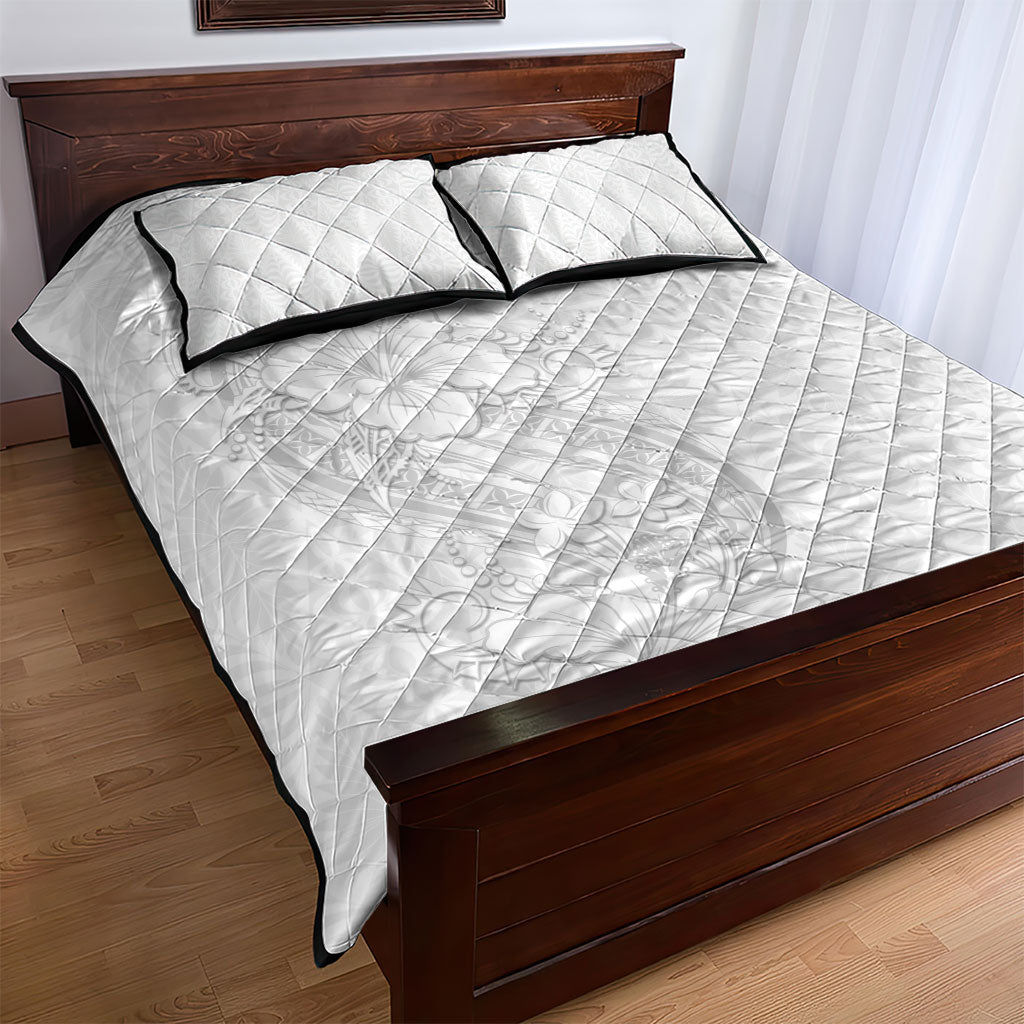 Tokelau White Sunday Quilt Bed Set Elegant Hibiscus Polynesian Tribal Pattern