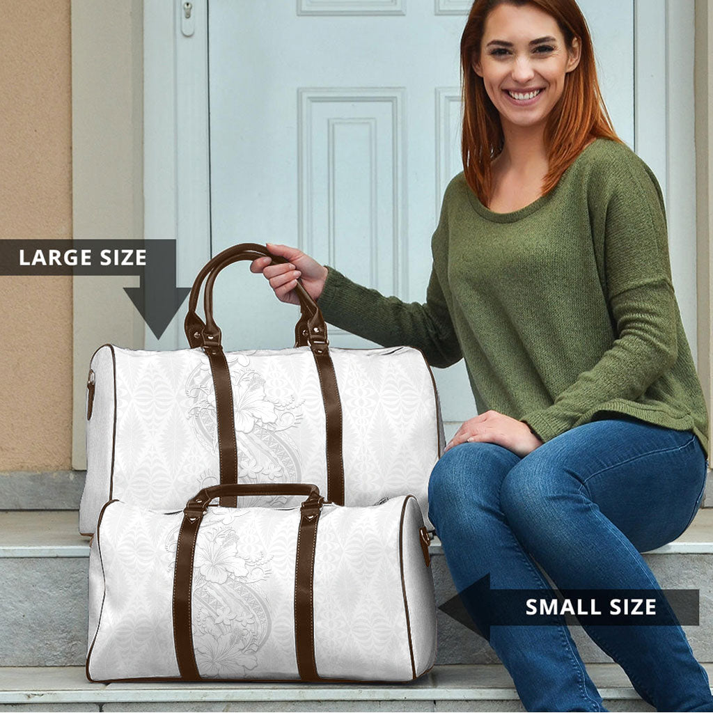 Tokelau White Sunday Travel Bag Elegant Hibiscus Polynesian Tribal Pattern