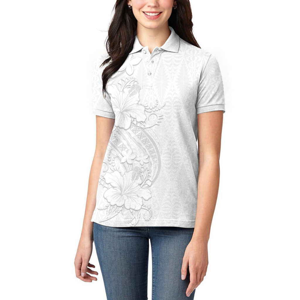 Tokelau White Sunday Women Polo Shirt Elegant Hibiscus Polynesian Tribal Pattern