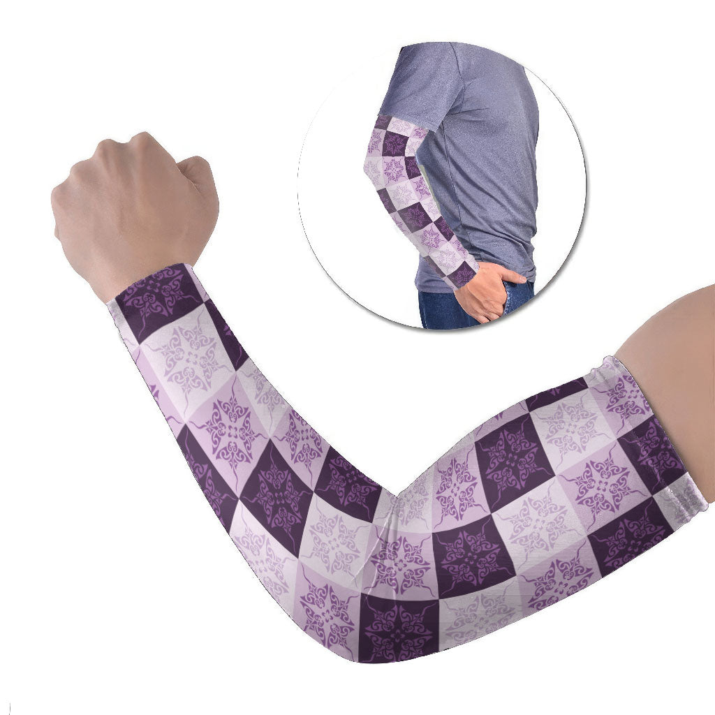 Lavender Manta Ray Hawaiian Quilt Motif Arm Sleeves