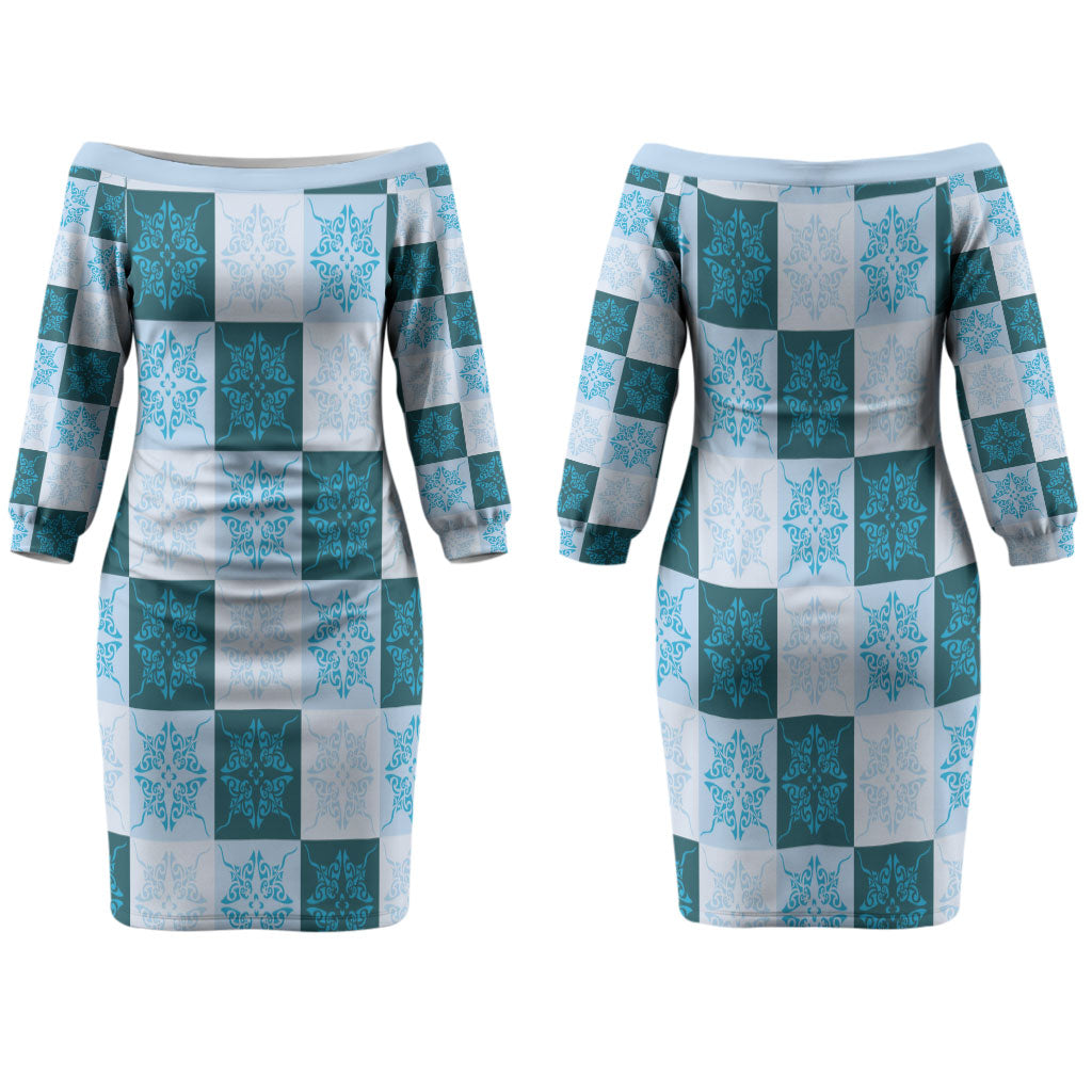 Cyan Manta Ray Hawaiian Quilt Motif Family Matching Off The Shoulder Long Sleeve Dress and Hawaiian Shirt