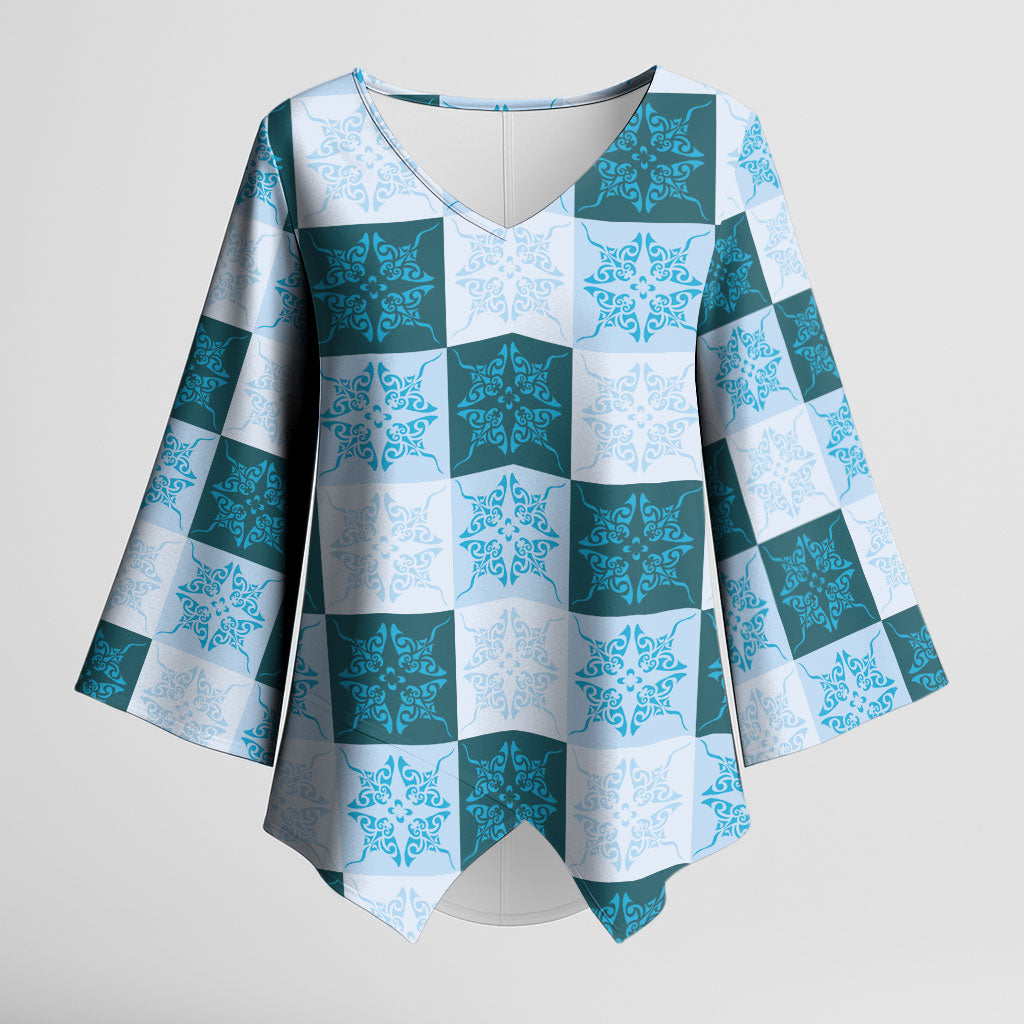 Cyan Manta Ray Hawaiian Quilt Motif Kimono Sleeve Blouse