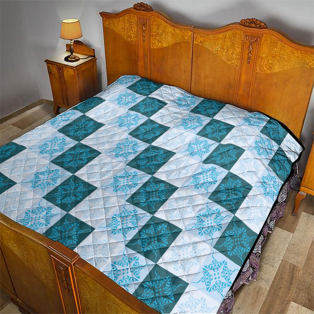 Cyan Manta Ray Hawaiian Quilt Motif Quilt