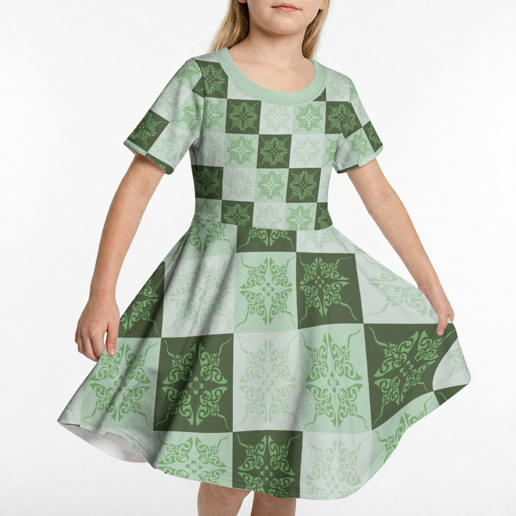 Sage Green Manta Ray Hawaiian Quilt Motif Kid Short Sleeve Dress