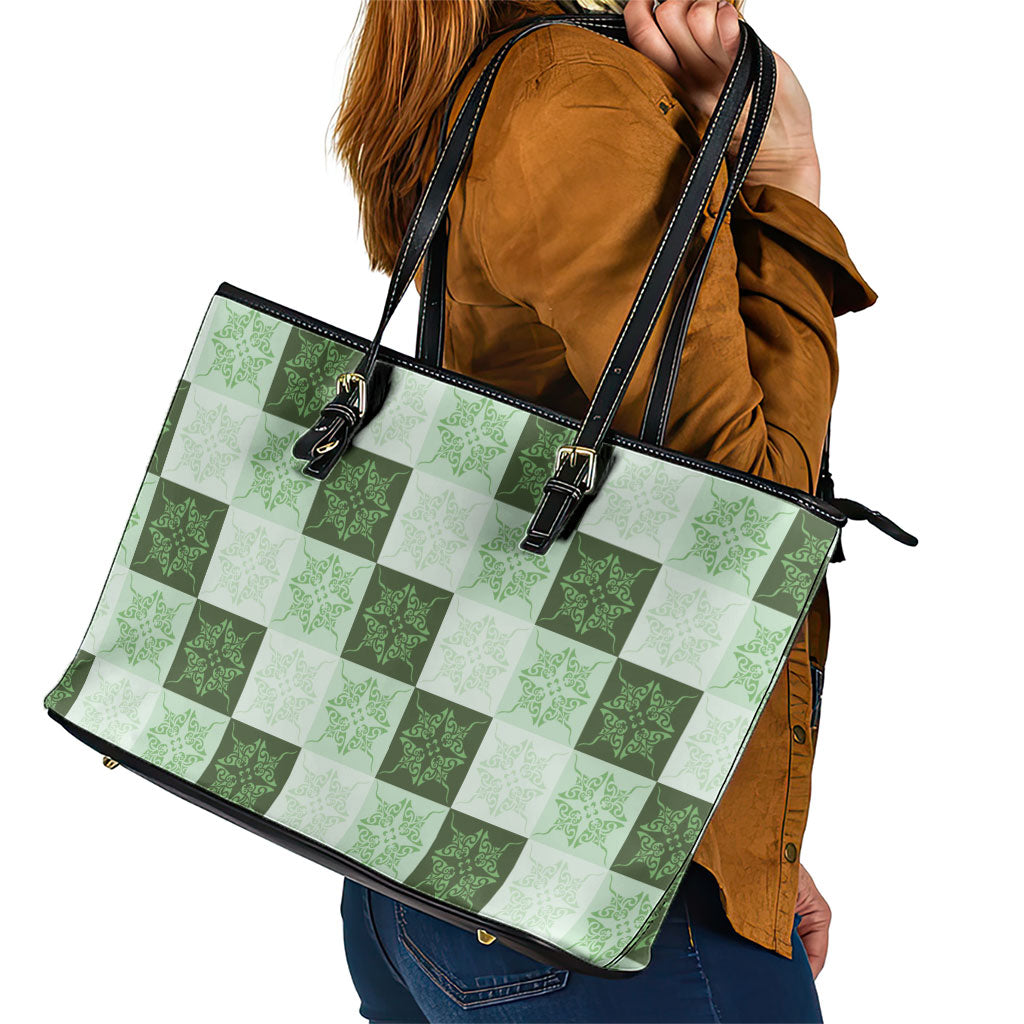 Sage Green Manta Ray Hawaiian Quilt Motif Leather Tote Bag