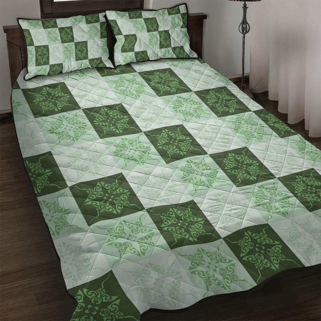 Sage Green Manta Ray Hawaiian Quilt Motif Quilt Bed Set