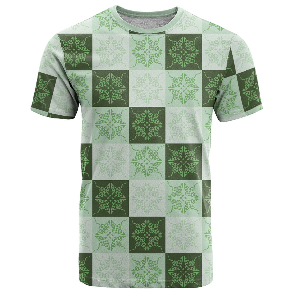 Sage Green Manta Ray Hawaiian Quilt Motif T Shirt