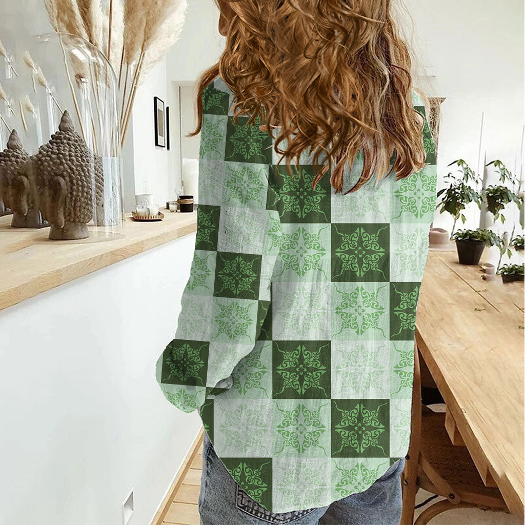 Sage Green Manta Ray Hawaiian Quilt Motif Women Casual Shirt