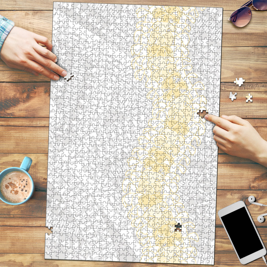 Niue White Sunday Puzzle Niuean Hiapo With Puakenikeni Lei LT05 White - Polynesian Pride
